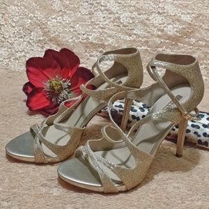 Beautiful Women's GUESS Heels Size 10 m